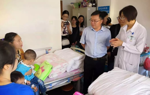 全國助殘日——政府、殘聯(lián)、醫(yī)院聯(lián)合慰問暖人心