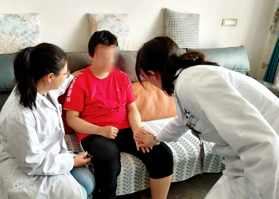 世界孤獨癥關(guān)注日丨“醫(yī)康教結(jié)合”聯(lián)合關(guān)愛行動